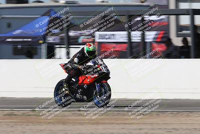 media/Oct-05-2025-CVMA (Sun) [[beeef4f201]]/Race 2-Supersport Middleweight/